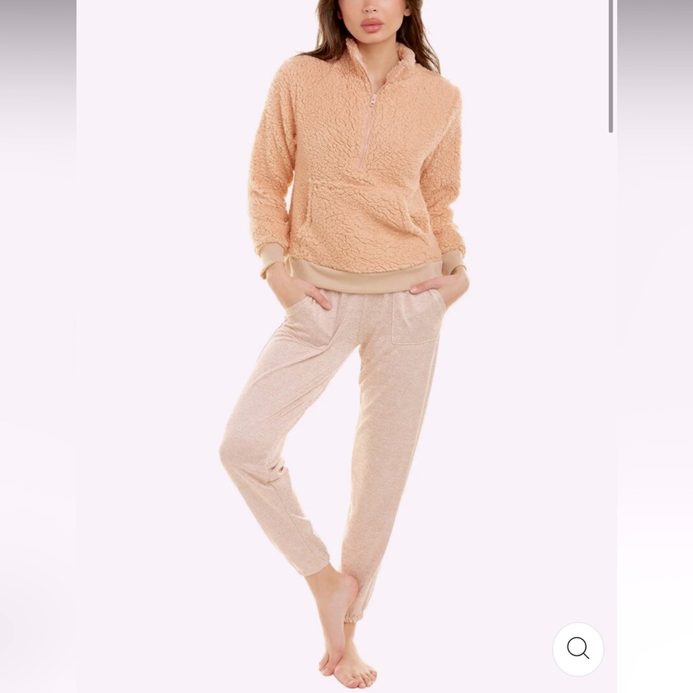 NEW! Catherine Malandrino 2pc Pullover and Jogger Set